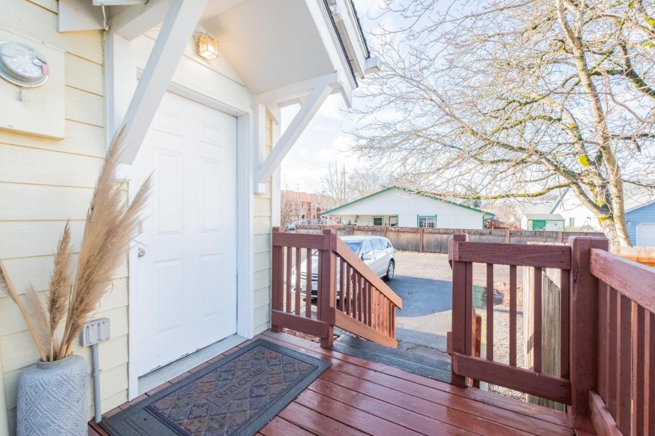 5 Bedroom House Cheerful Bungalow With Ac Pet Friendly Corvallis Exterior photo